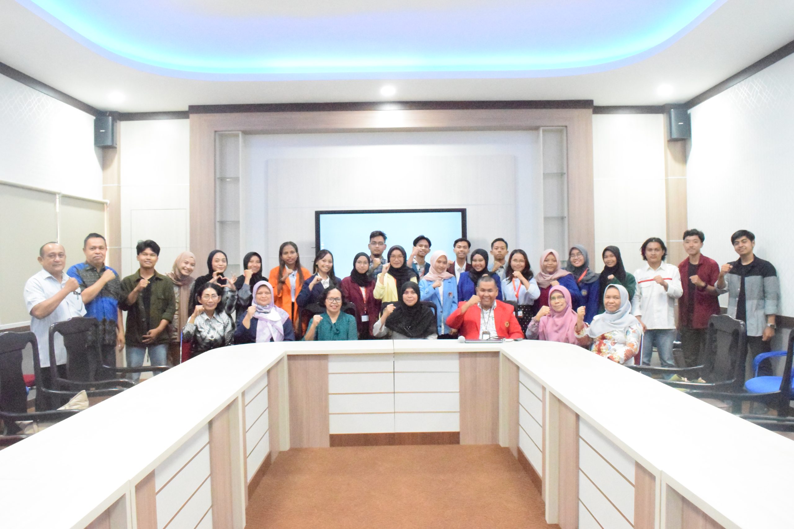 Fakultas MIPA Unhas Sambut 27 Mahasiswa PMM