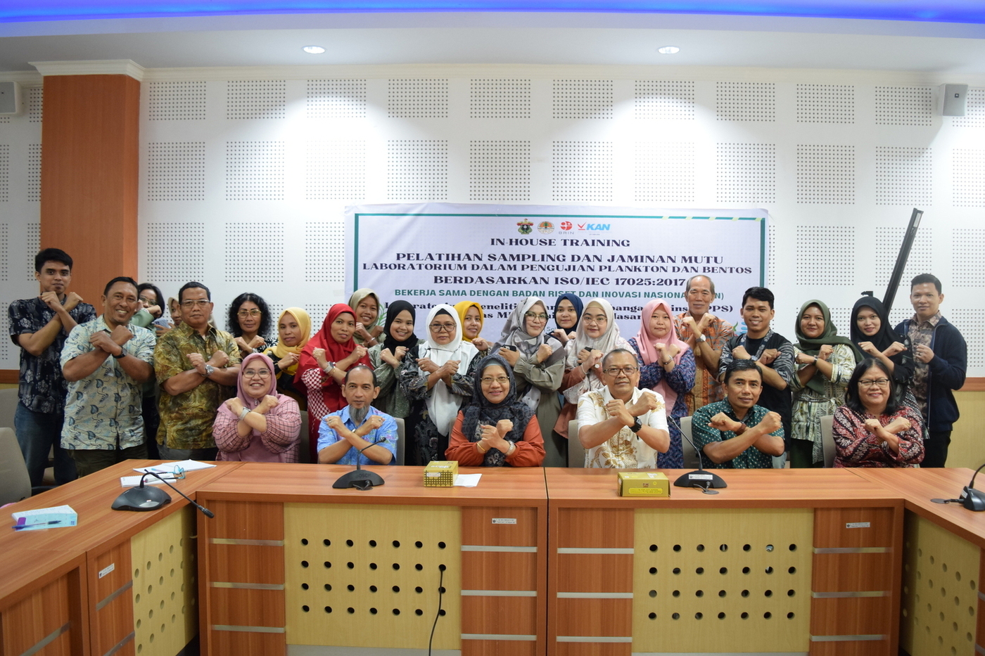 FMIPA UNHAS Gelar Pelatihan Sampling dan Jaminan Mutu Laboratorium dalam Pengujian Plankton dan Bentos.