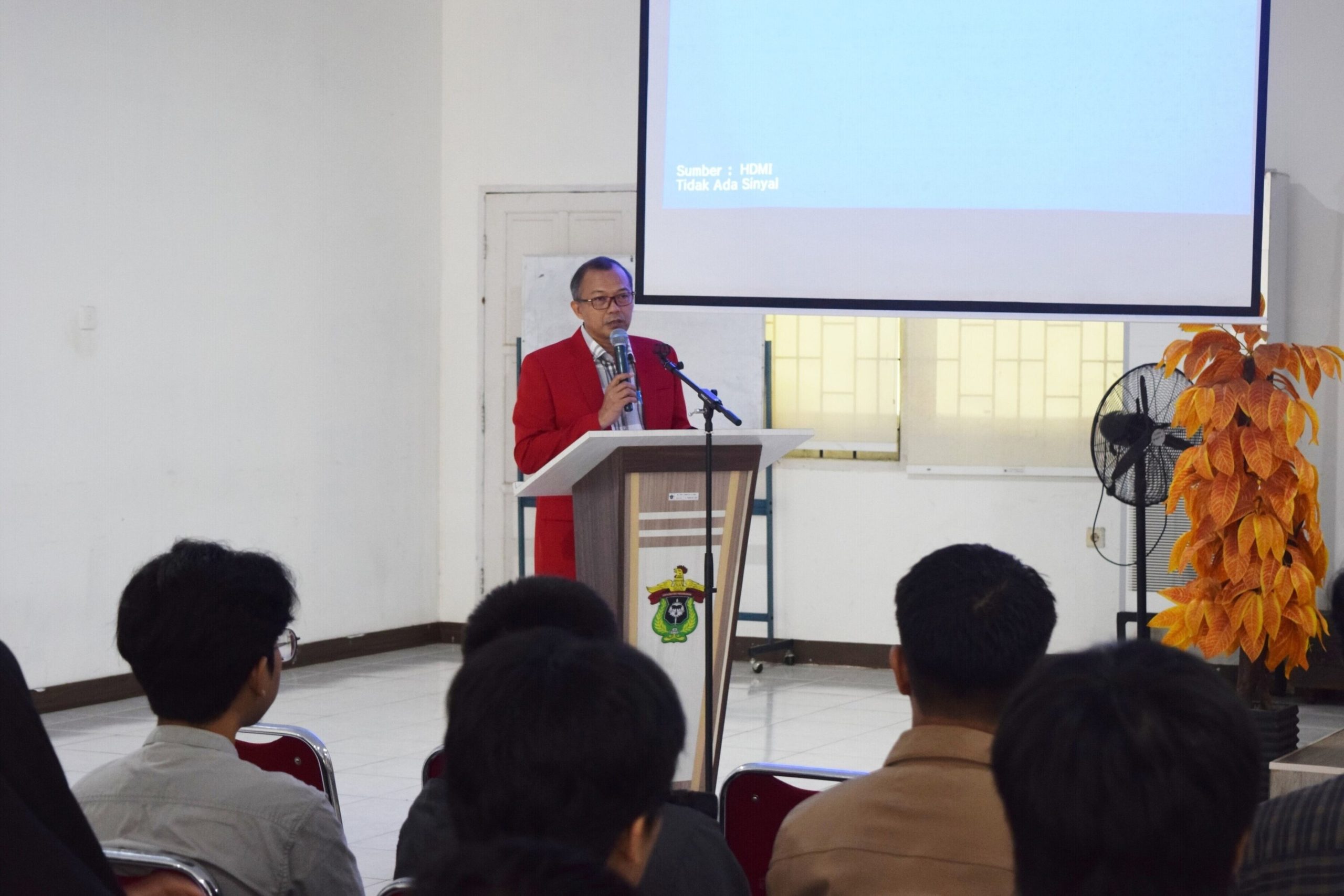 Sambut Maba Prodi Magister dan Doktor, Dekan FMIPA : Jadilah Pemimpin Perubahan.