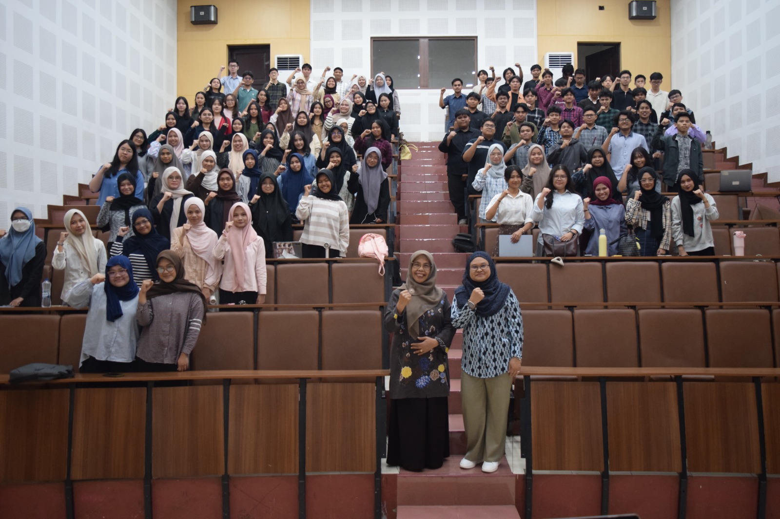 Perkuat Kolaborasi Internasional, FMIPA Unhas Gelar Guest Lecture Bersama Universiti Teknologi MARA (UiTM)