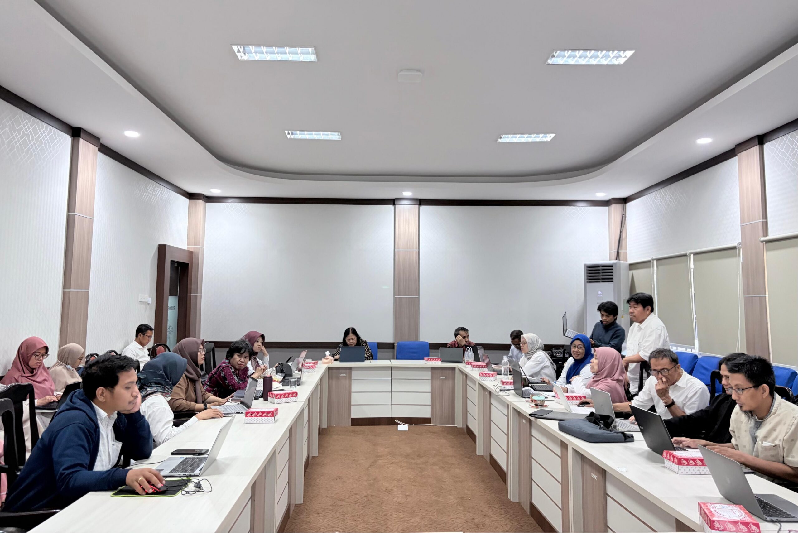 FMIPA Unhas Gelar Workshop Pengisian Dokumen Evaluasi Diri SPMI untuk Mantapkan Persiapan Audit Mutu Internal